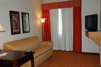 Chisholm Suite Hotel 던컨 외부 사진