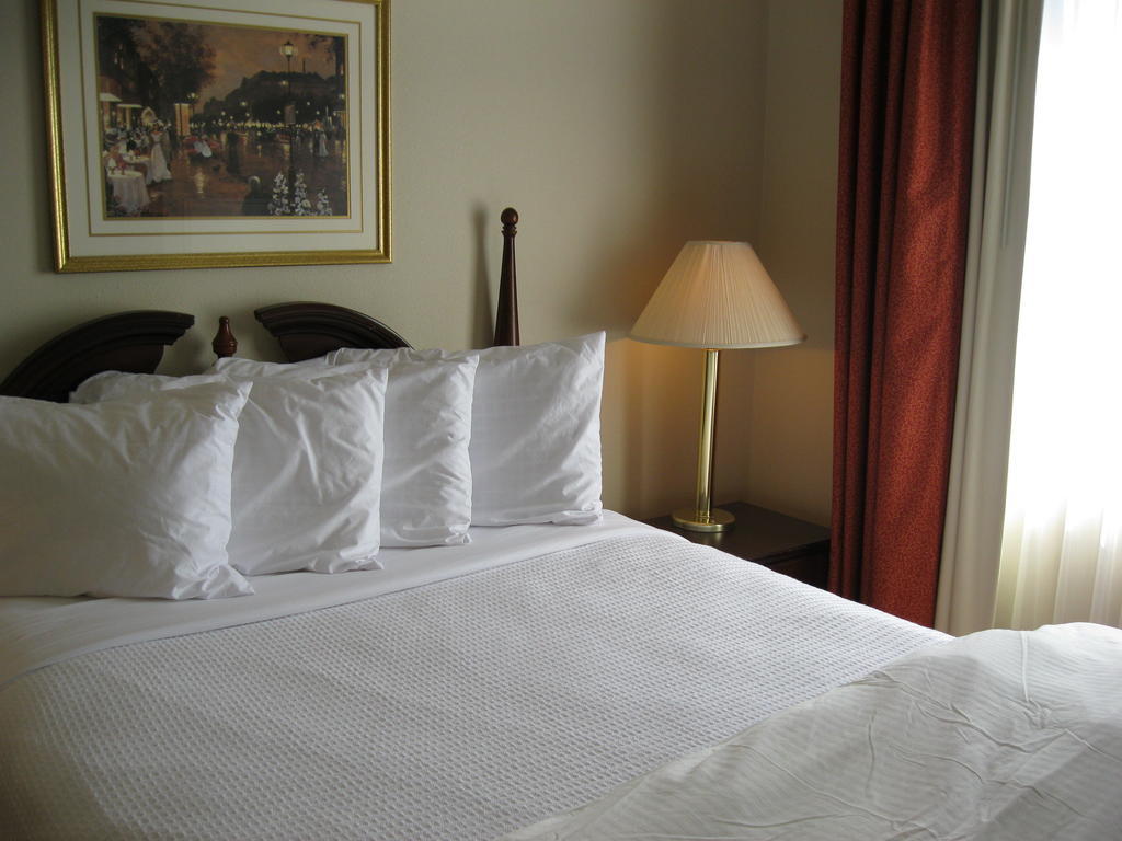 Chisholm Suite Hotel 던컨 객실 사진